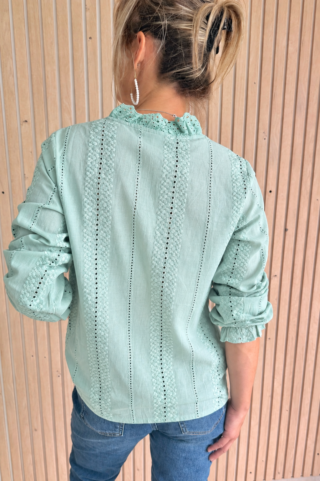 Chemise brodée vert d'eau esprit bohème 100% coton