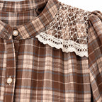 Chemise bohème chocolat à carreaux et dentelle écrue
