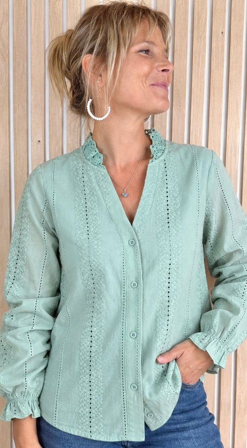 Chemise brodée vert d'eau esprit bohème 100% coton