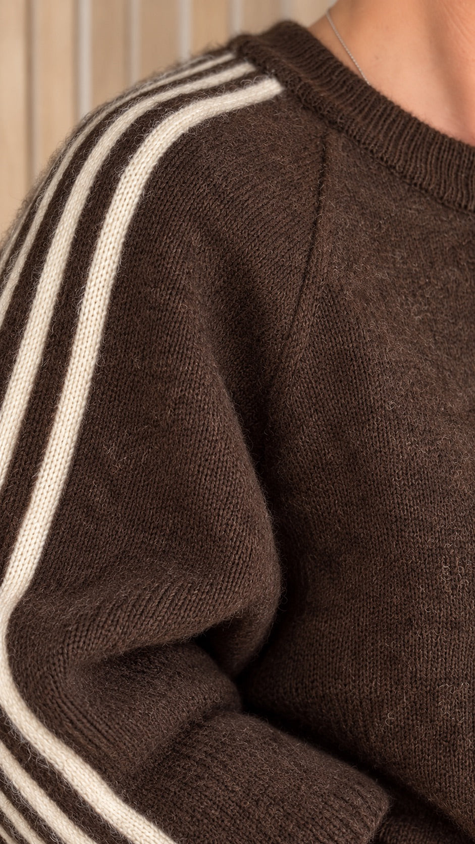 Pull CLARA – Choco chiné à bandes beiges