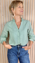 Chemise brodée vert d'eau esprit bohème 100% coton