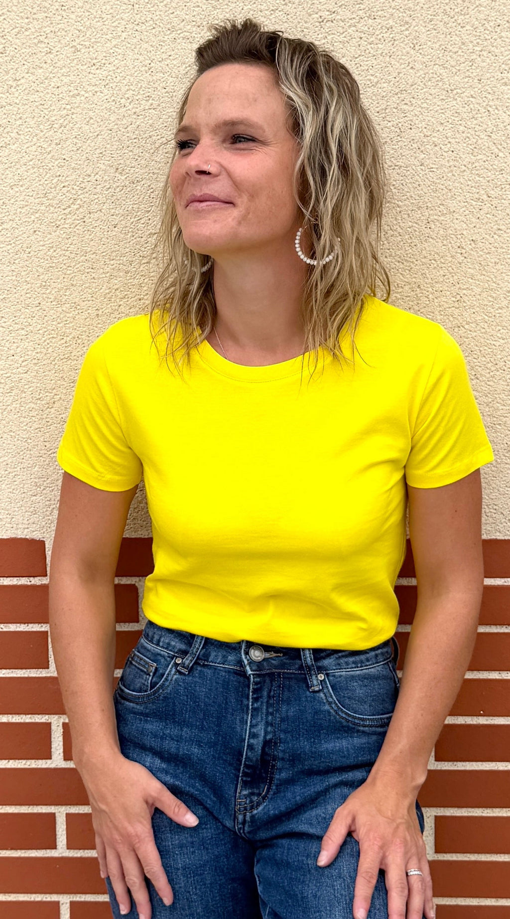 T-shirt basic jaune soleil 100 % coton