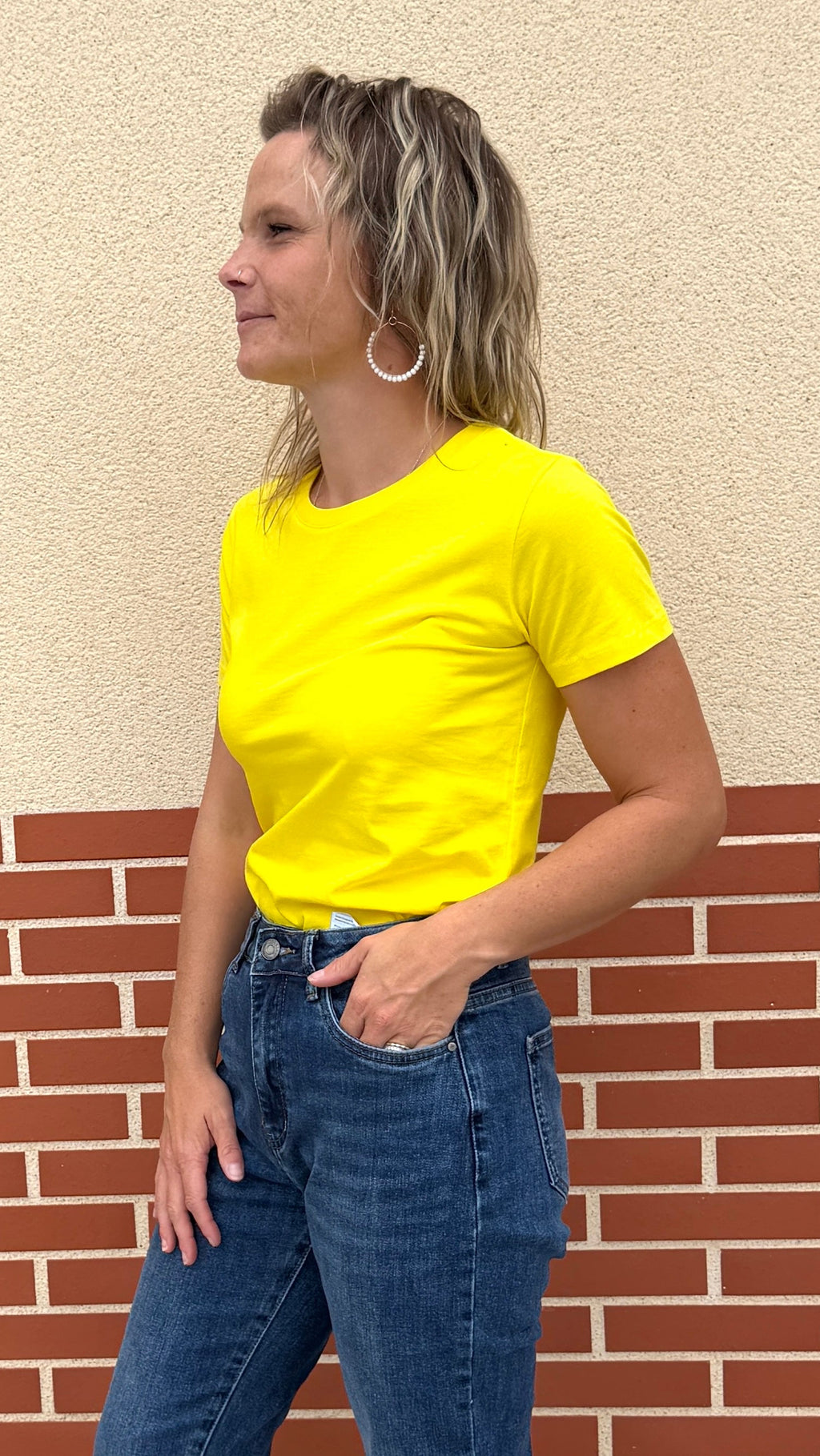 T-shirt basic jaune soleil 100 % coton