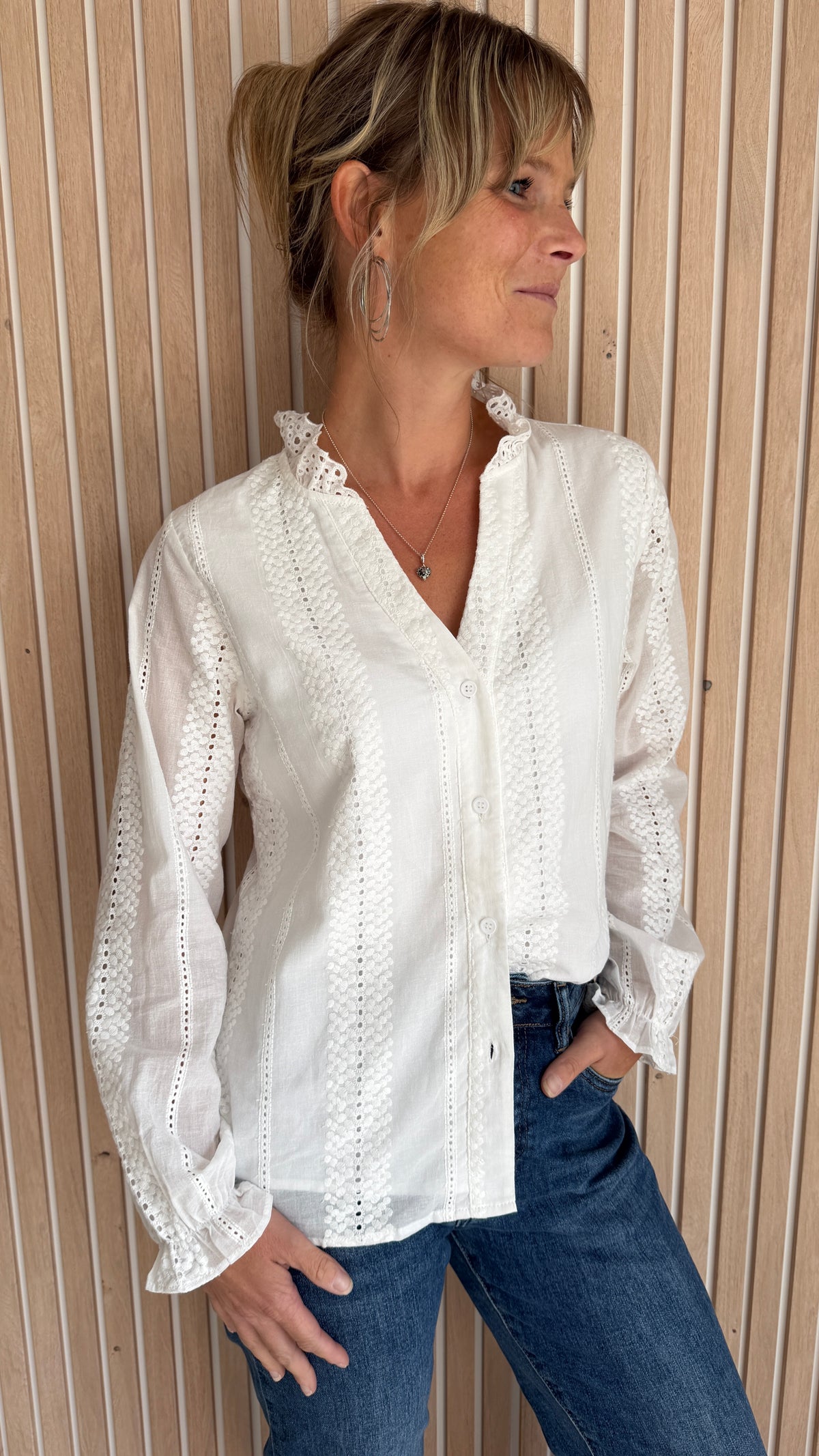 Chemise brodée blanc esprit bohème