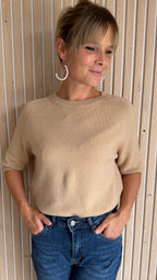 Pull beige manches trois-quarts – L’Essentiel