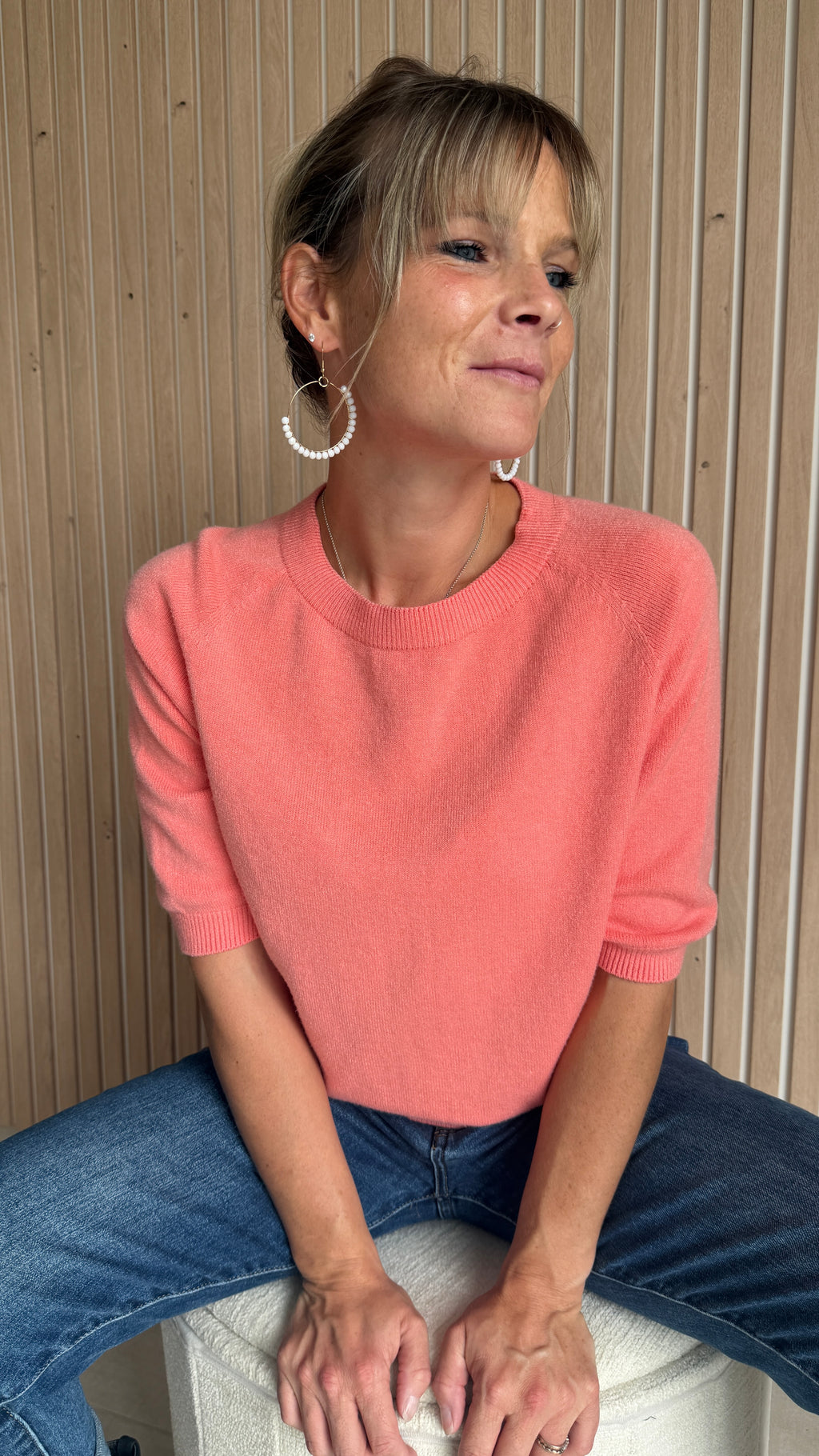 Pull rose/corail à manches trois-quarts – L’Essentiel