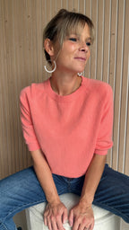 Pull rose/corail à manches trois-quarts – L’Essentiel