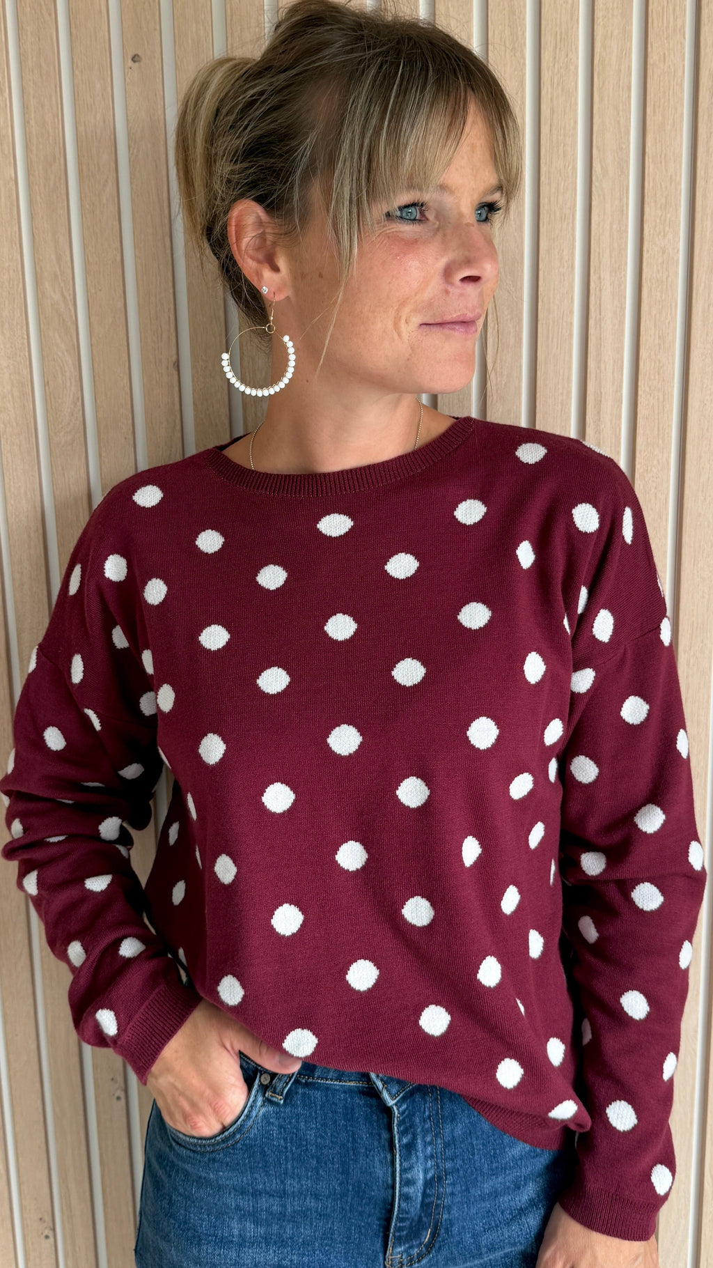 Pull bordeaux à pois