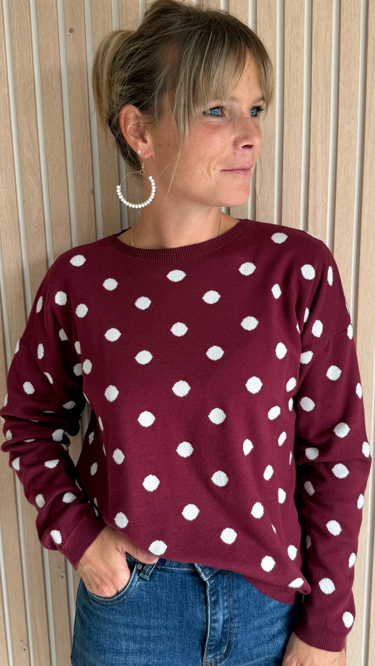 Pull bordeaux à pois