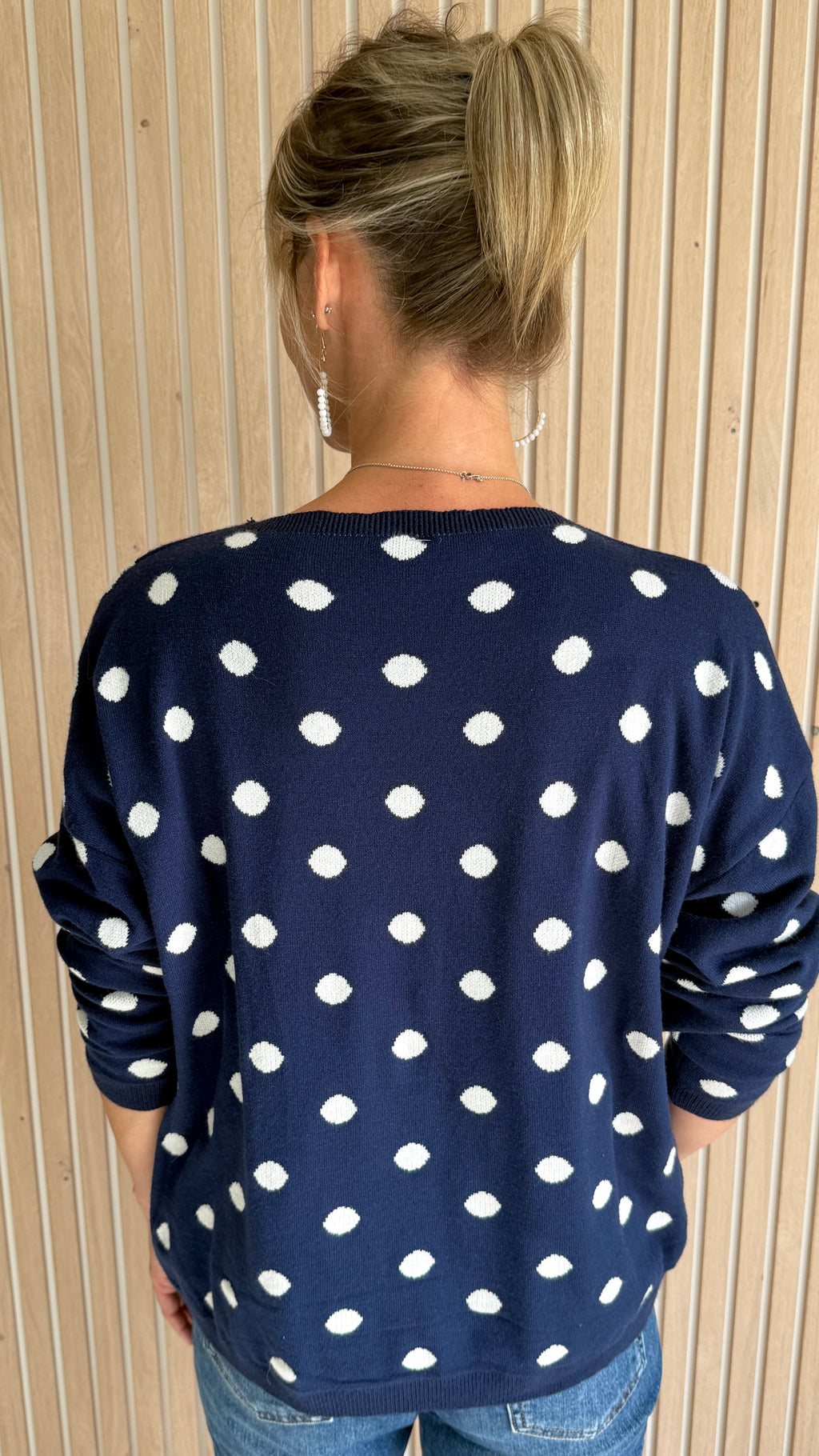 Pull bleu marine à pois