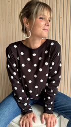 Pull brun à pois