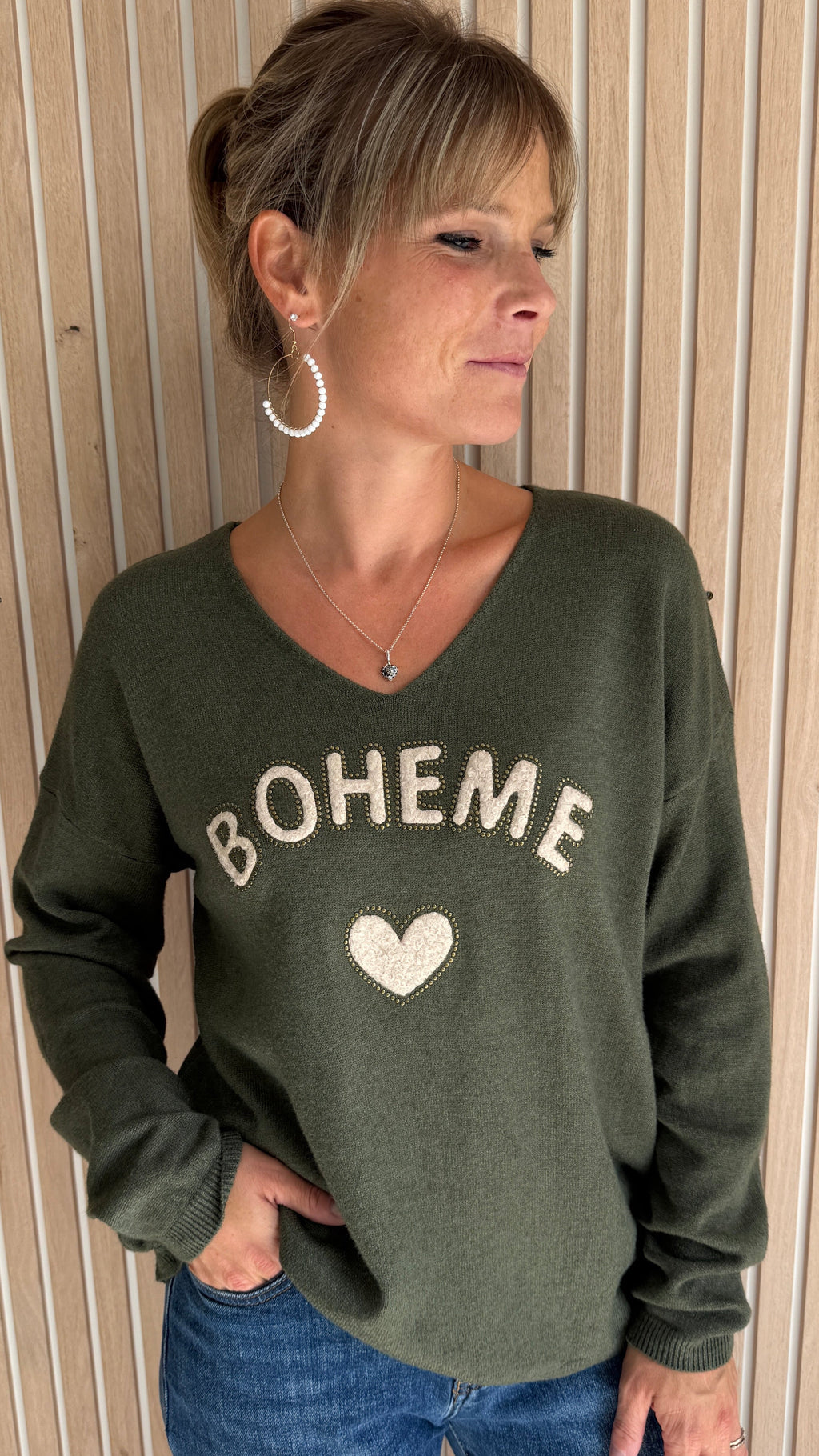 Pull kaki col V "Bohème"