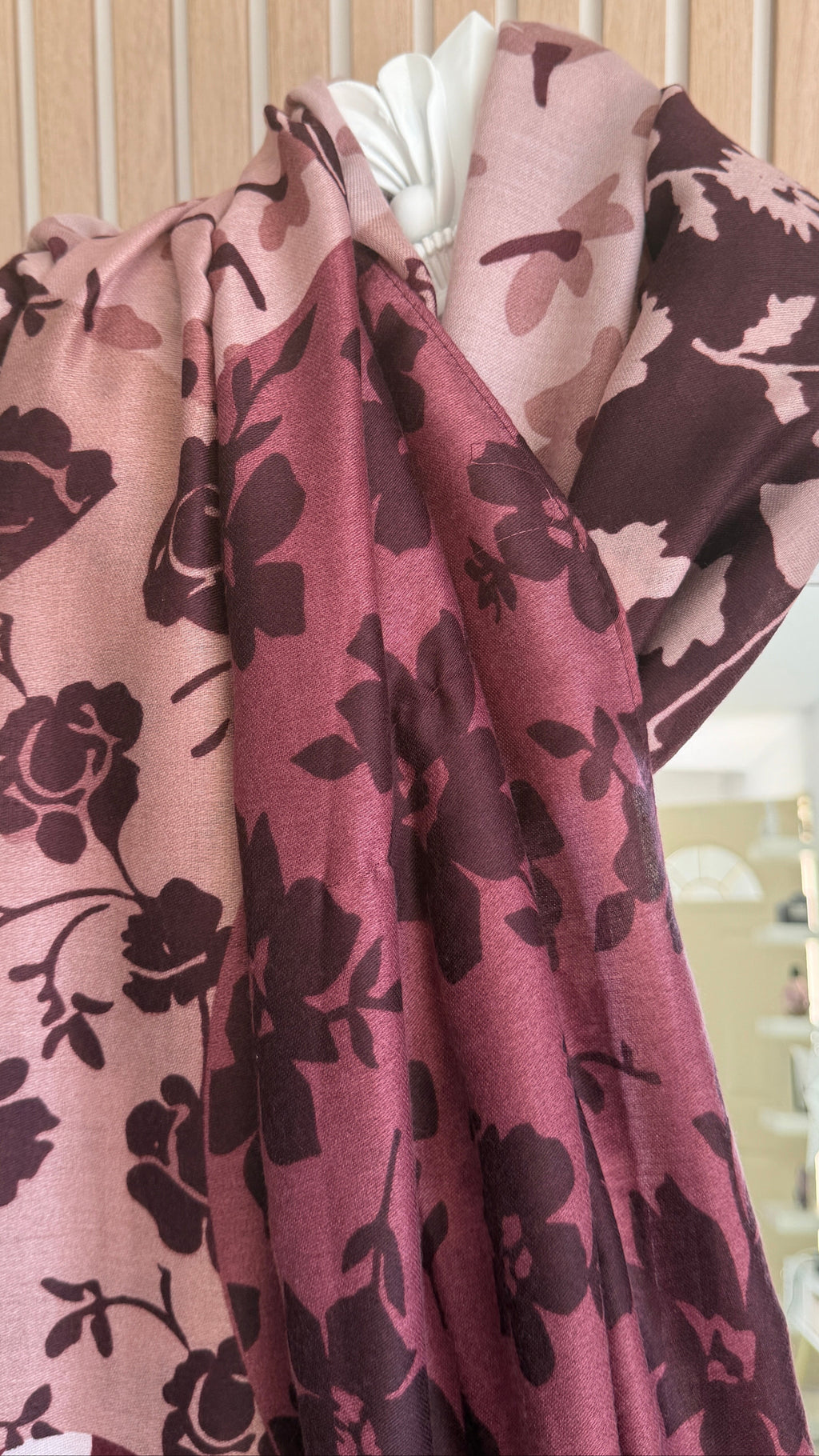 Écharpe florale  patchwork bordeaux & rose