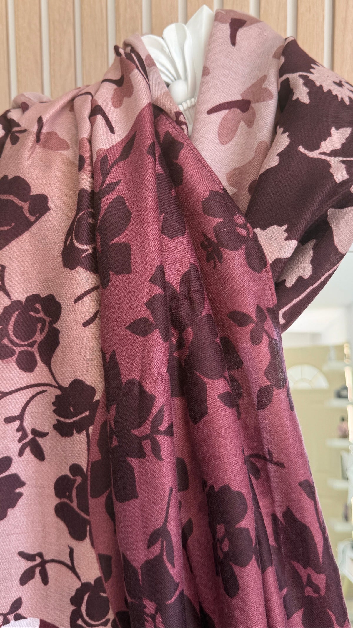 Écharpe florale  patchwork bordeaux & rose