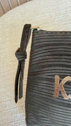 Pochette beauté KISS chocolat foncé