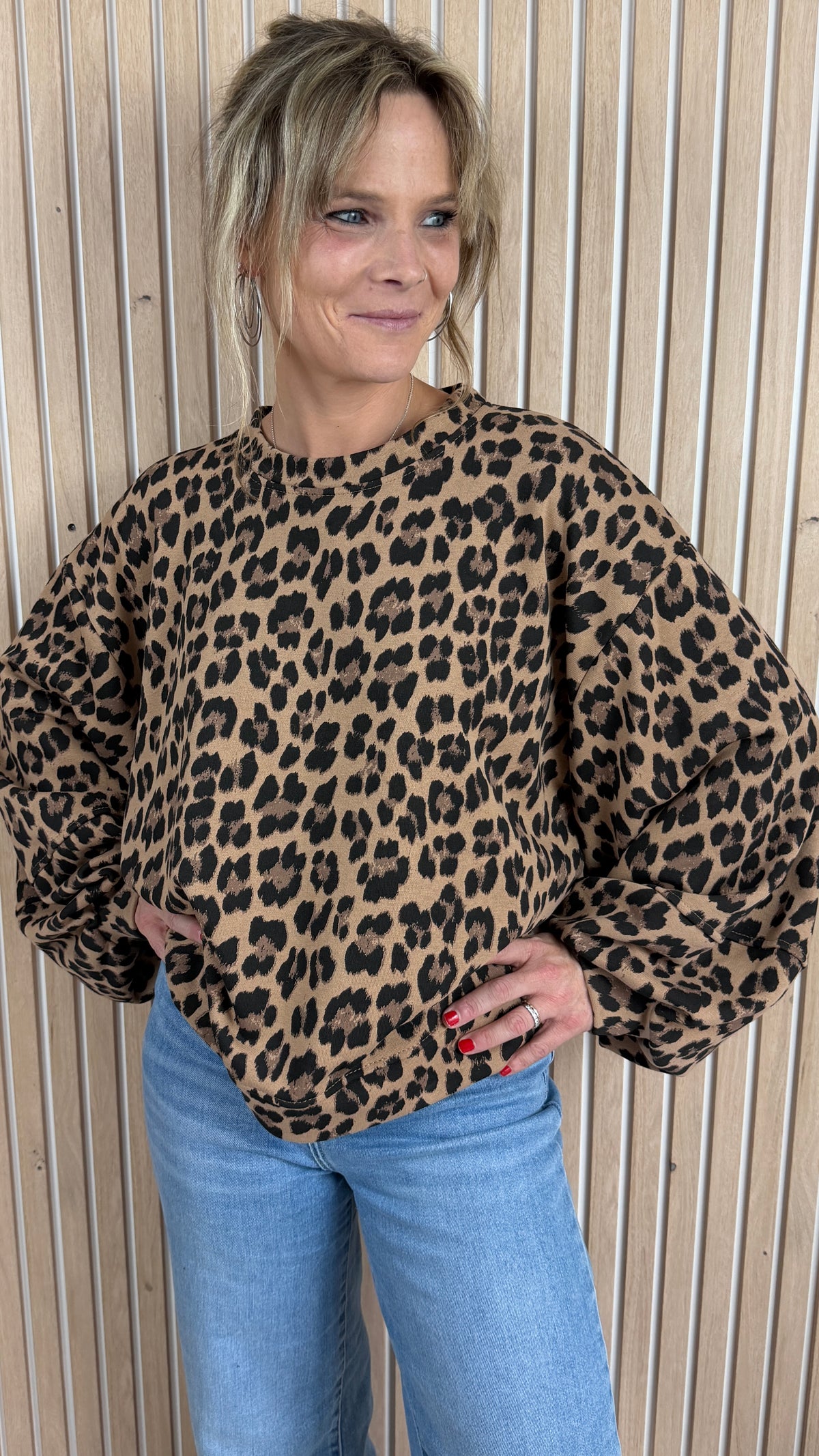 Sweat oversize léopard camel et noir