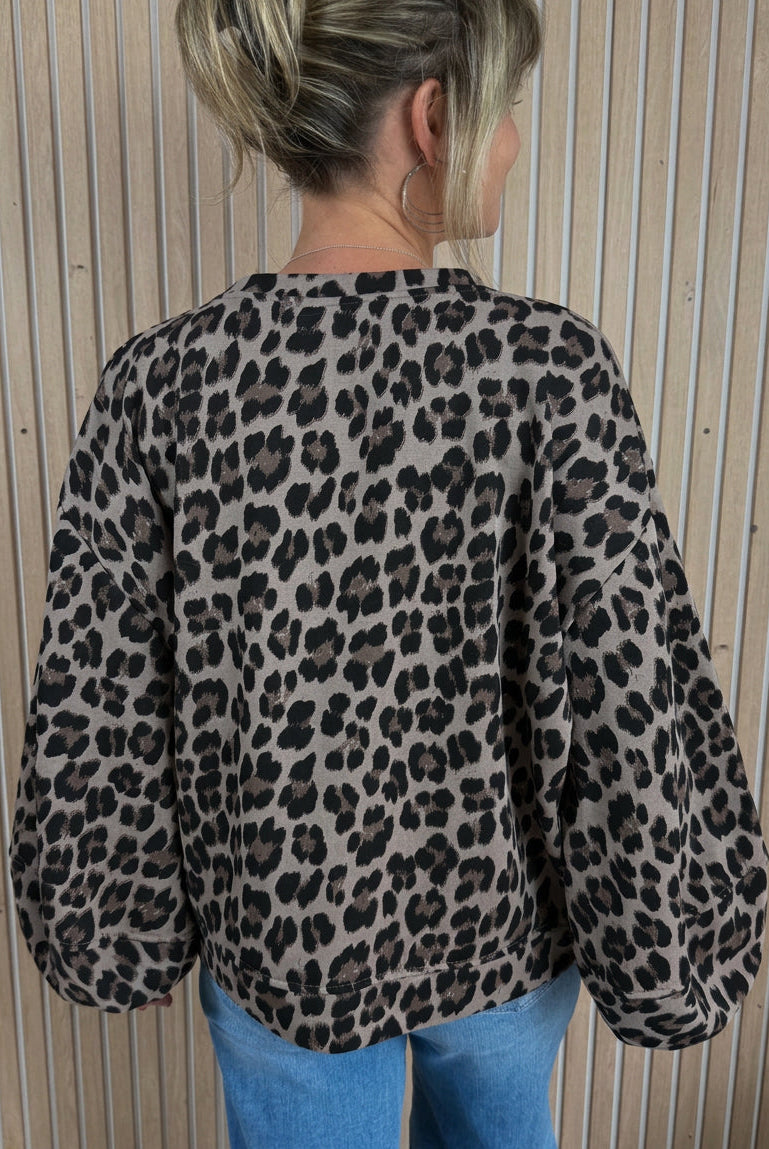 Sweat oversize léopard taupe et noir