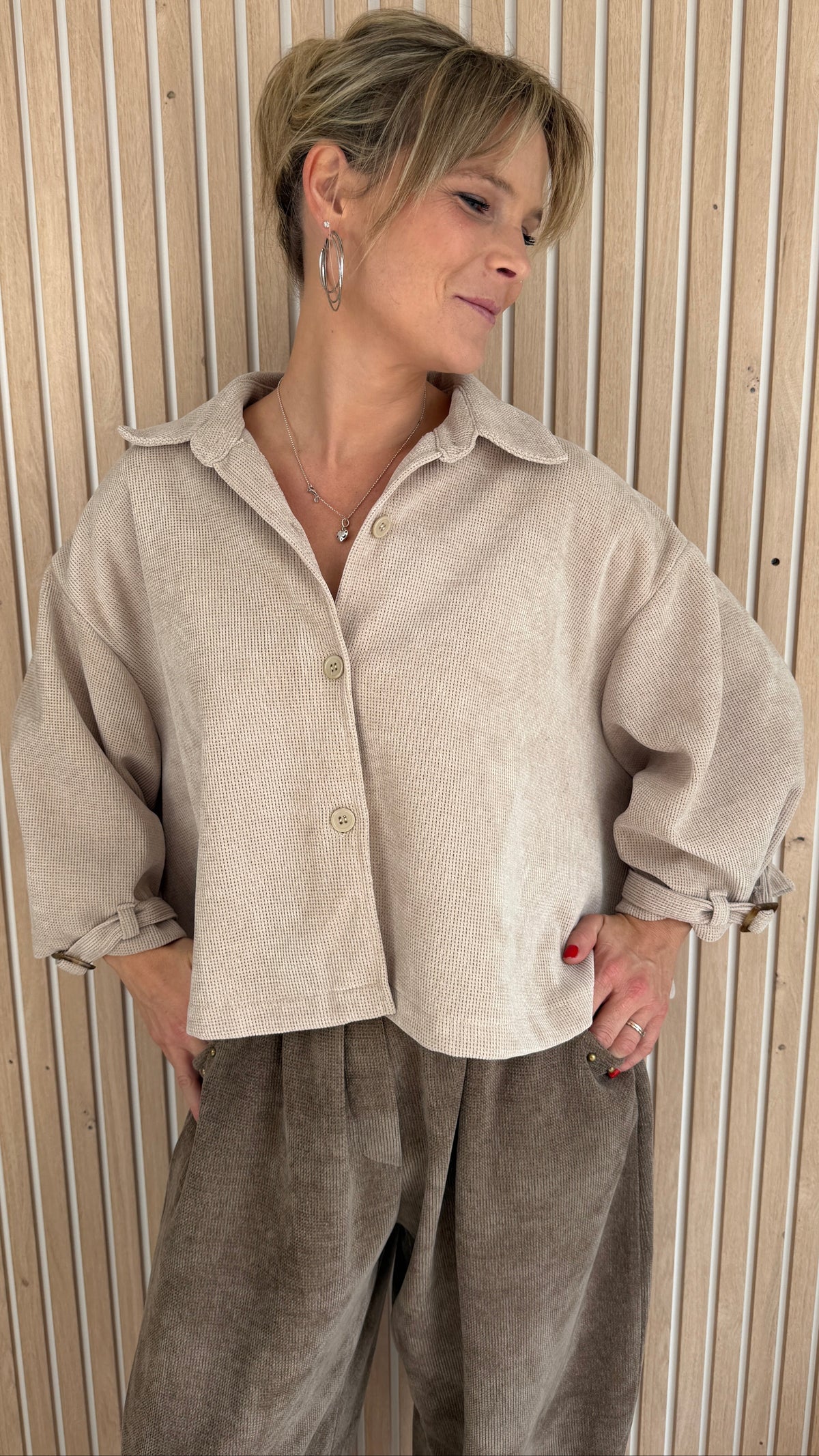 Veste oversize LANA – Beige en velours texturé