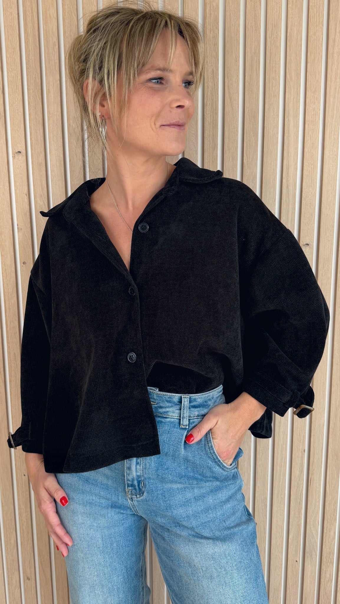 Veste oversize LANA – Noire en velours texturé
