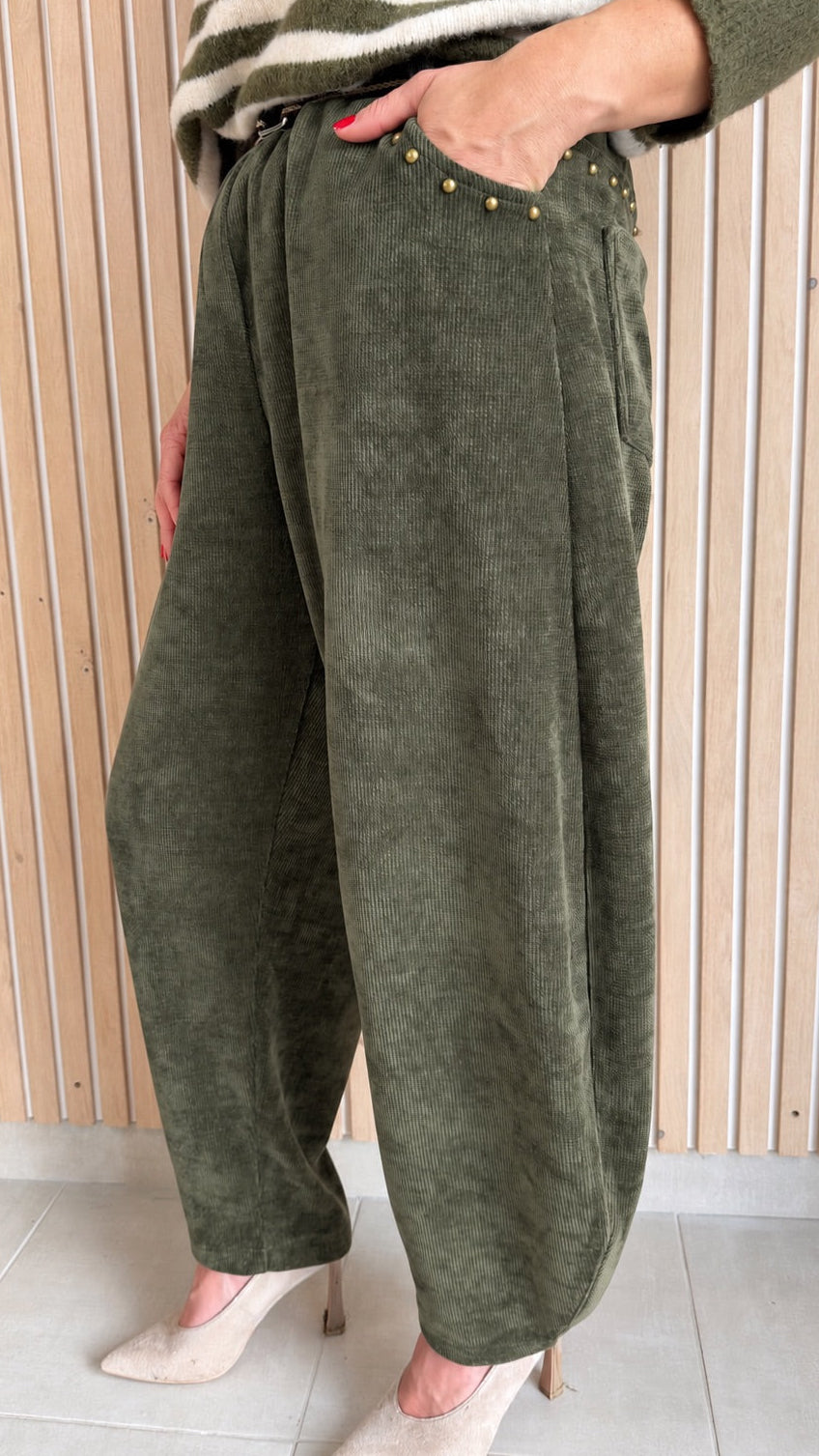 Pantalon barrel velours vert olive