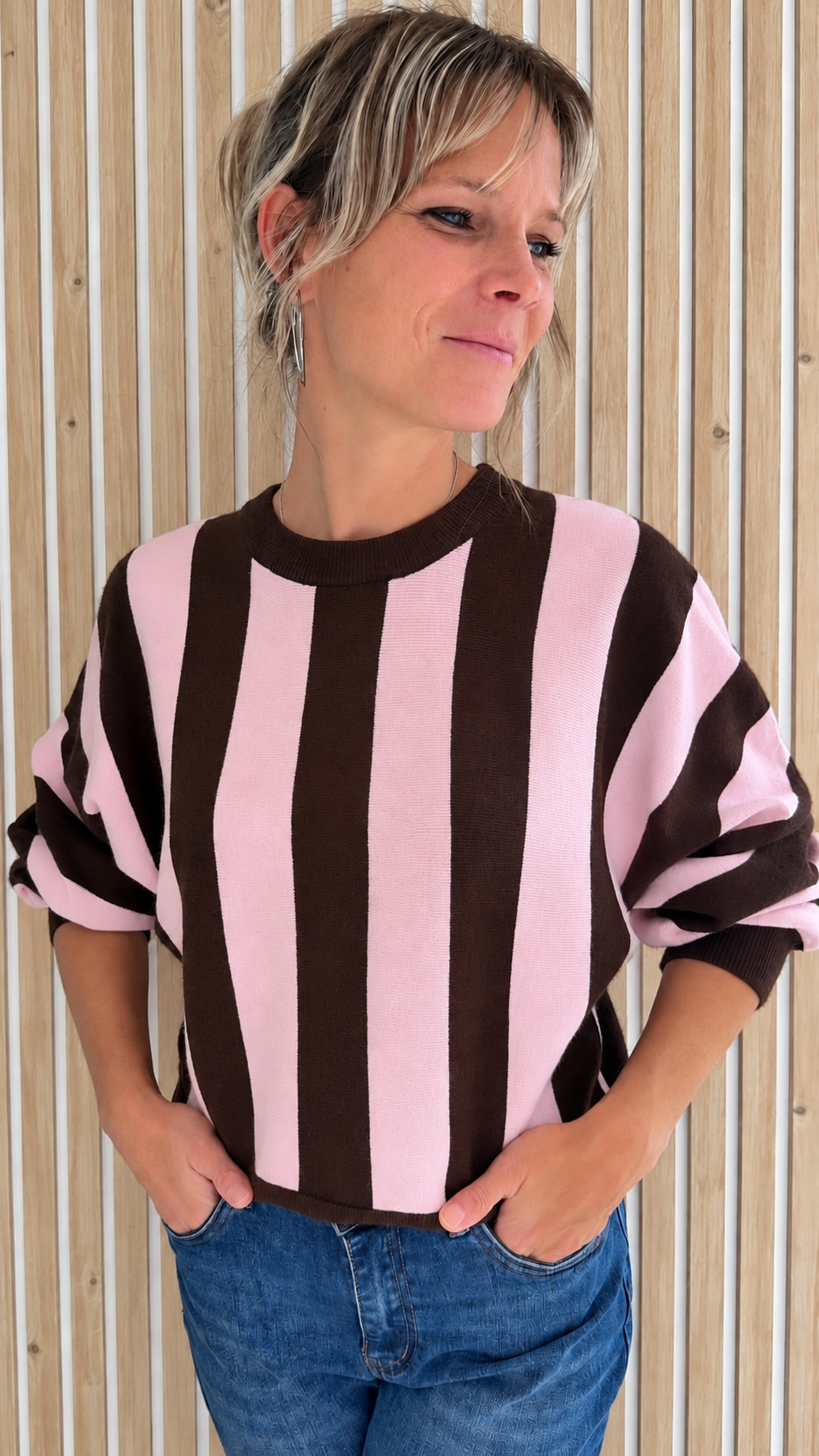 Pull rayé chocolat et rose poudré