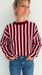 Pull en maille rayée rose et bordeaux