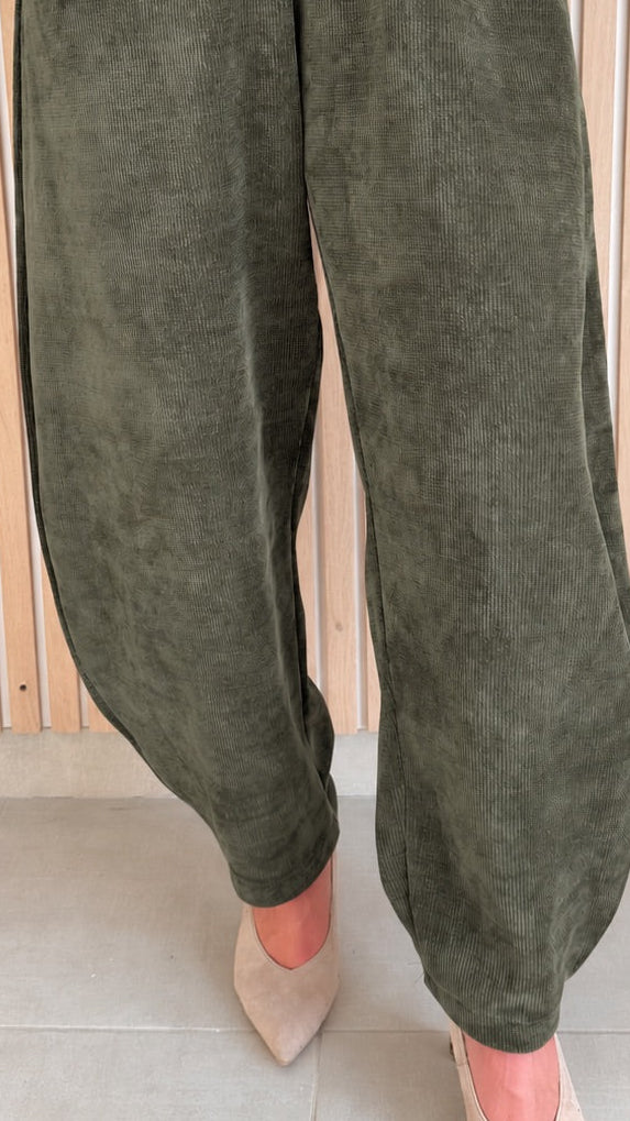 Pantalon barrel velours vert olive