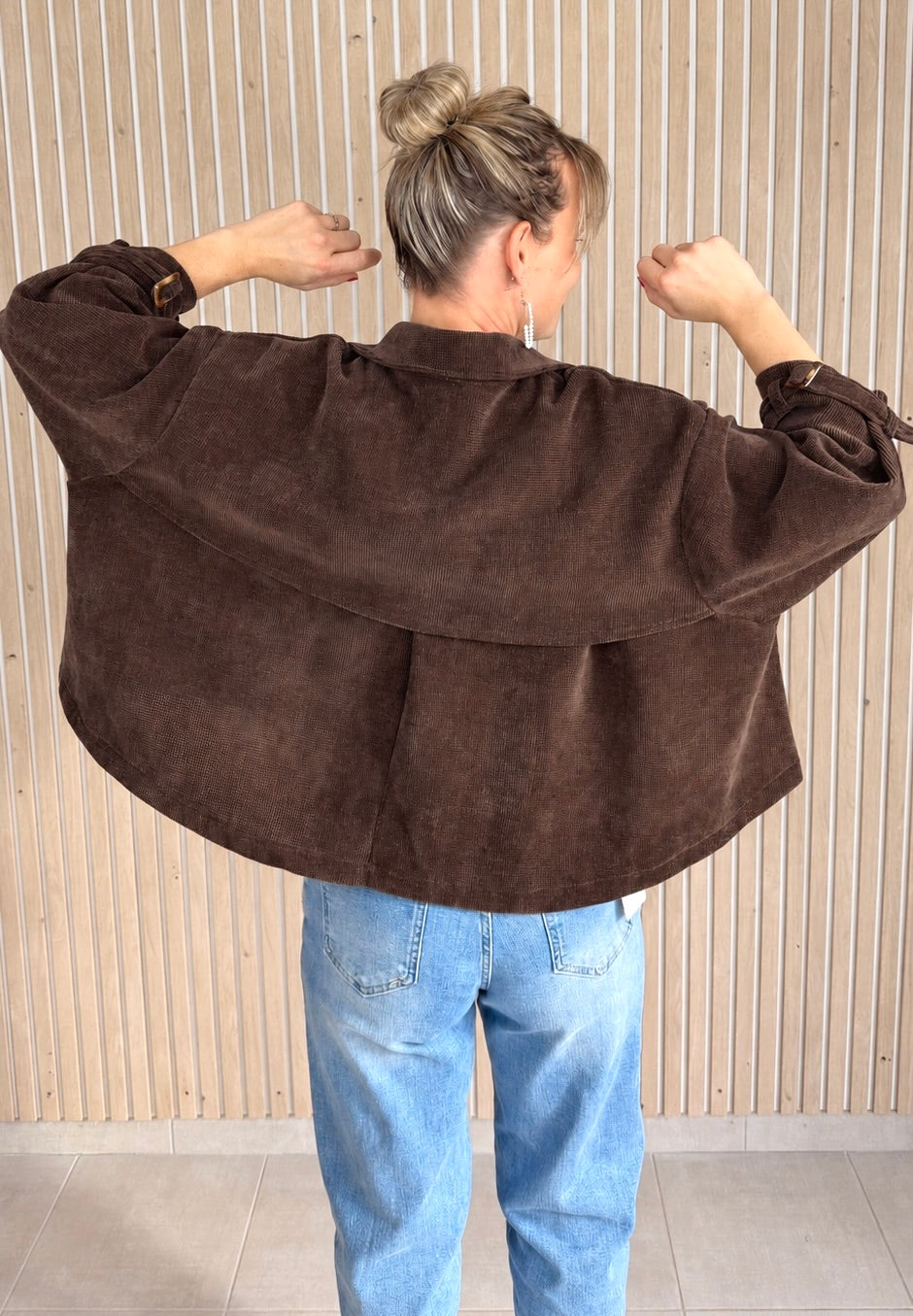 Veste oversize LANA – Choco en velours texturé