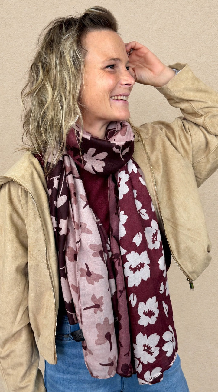 Écharpe florale  patchwork bordeaux & rose